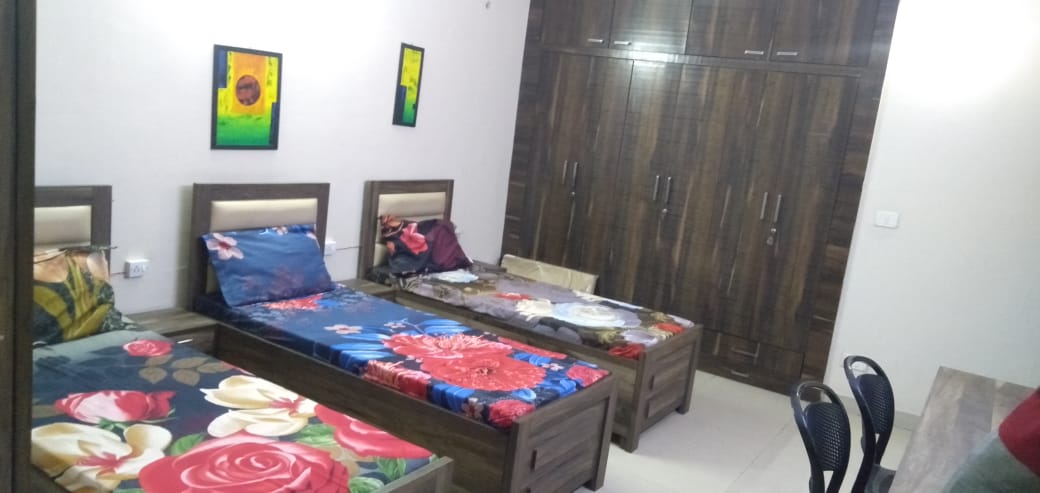 Single Room PG in Noida