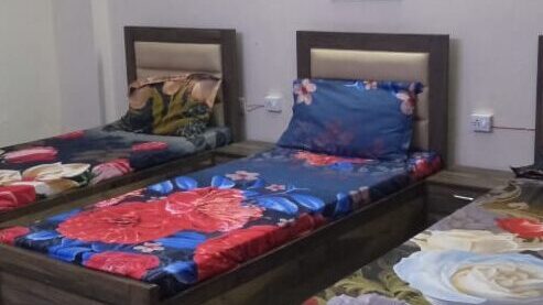 Boys PG in Noida Sector 16